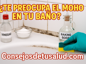 imagen de la esquina de una bañera con mojo. hay un envase pequeño de vidrio con vinagre y otro con baking soda